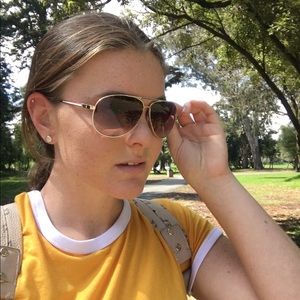 Meet your Posher, Aimee